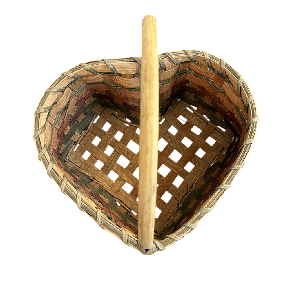 🧺 VINTAGE Multi-Tone Woven Heart Basket‎ 🤎